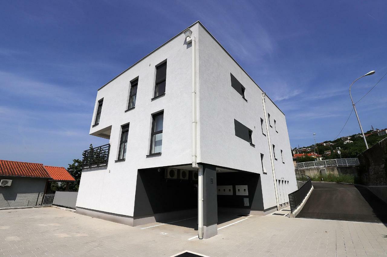 Studio Apartment Ada 2 Rijeka Exteriör bild